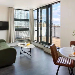 https://marlin-canary-wharf.brighton-hotels-england.com